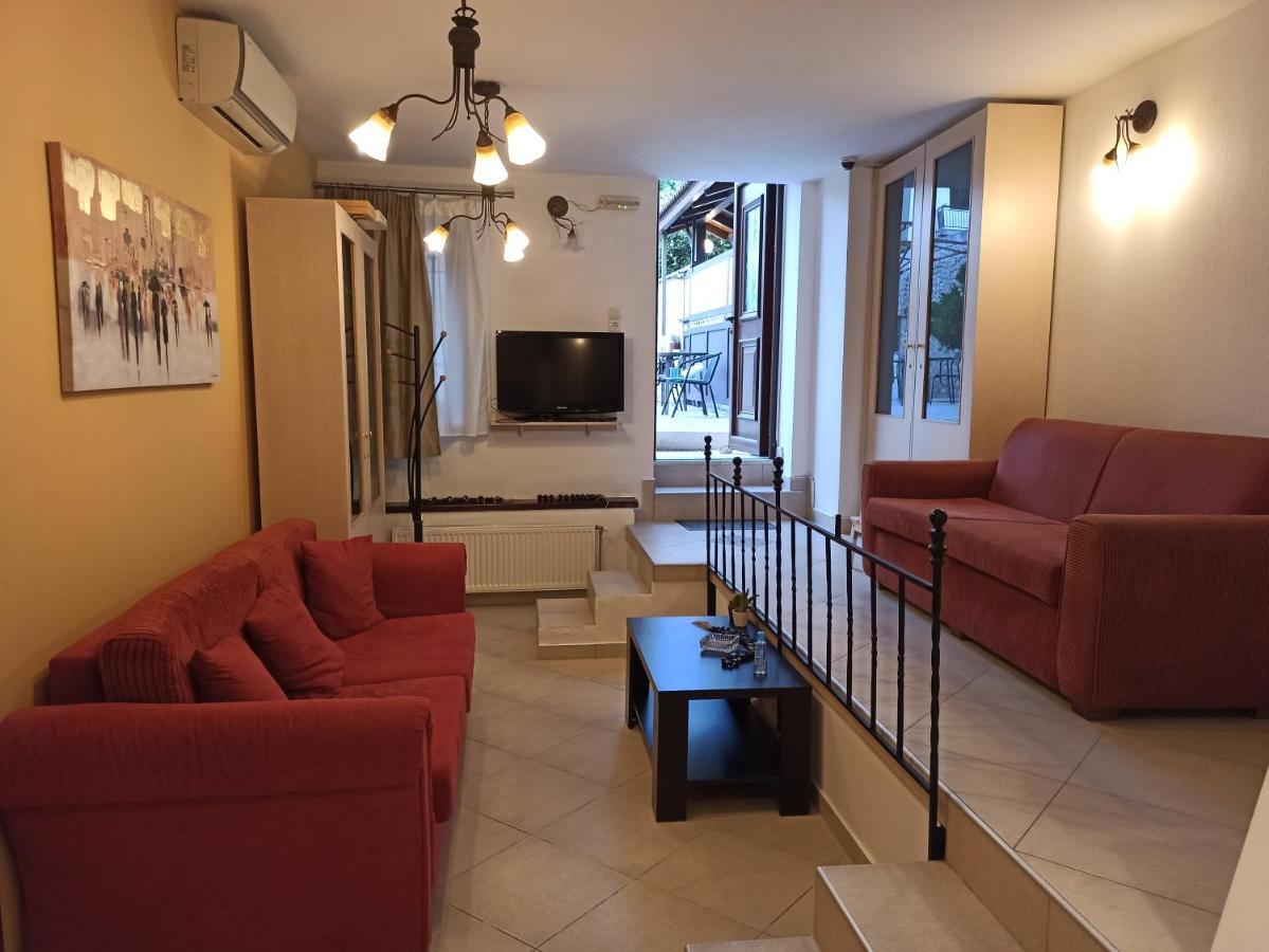 To Agioklima Hotel อิโออันนินา ภายนอก รูปภาพ