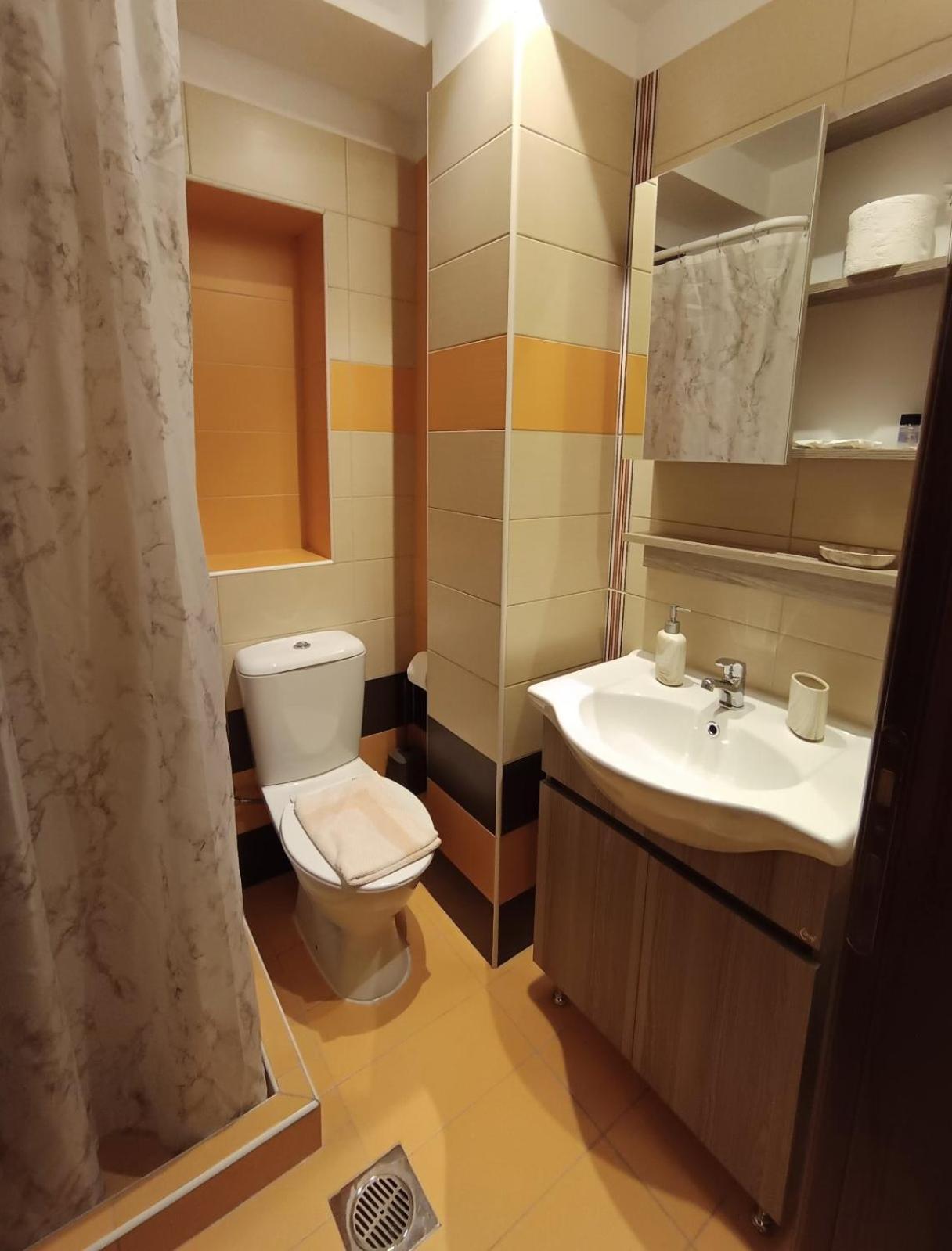 To Agioklima Hotel อิโออันนินา ภายนอก รูปภาพ